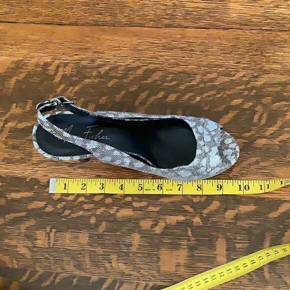 Marc Fisher sparkly cheetah platform heels - Picture 7 of 12